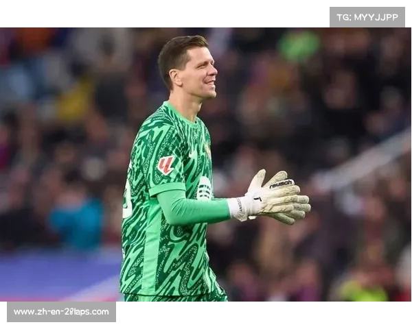 什琴斯尼续约巴萨成主力核心救火门将演变为球队支柱