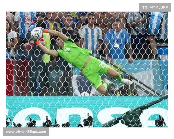 法国足协对马丁内斯庆祝手势表示强烈不满正式提出投诉 法国足协对马丁内斯庆祝手势表示强烈不满正式提出投诉